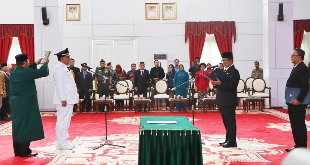 M. Zainal Arifin Gantikan Makmur Marbun Sebagai Pj Bupati PPU mediasatukaltim