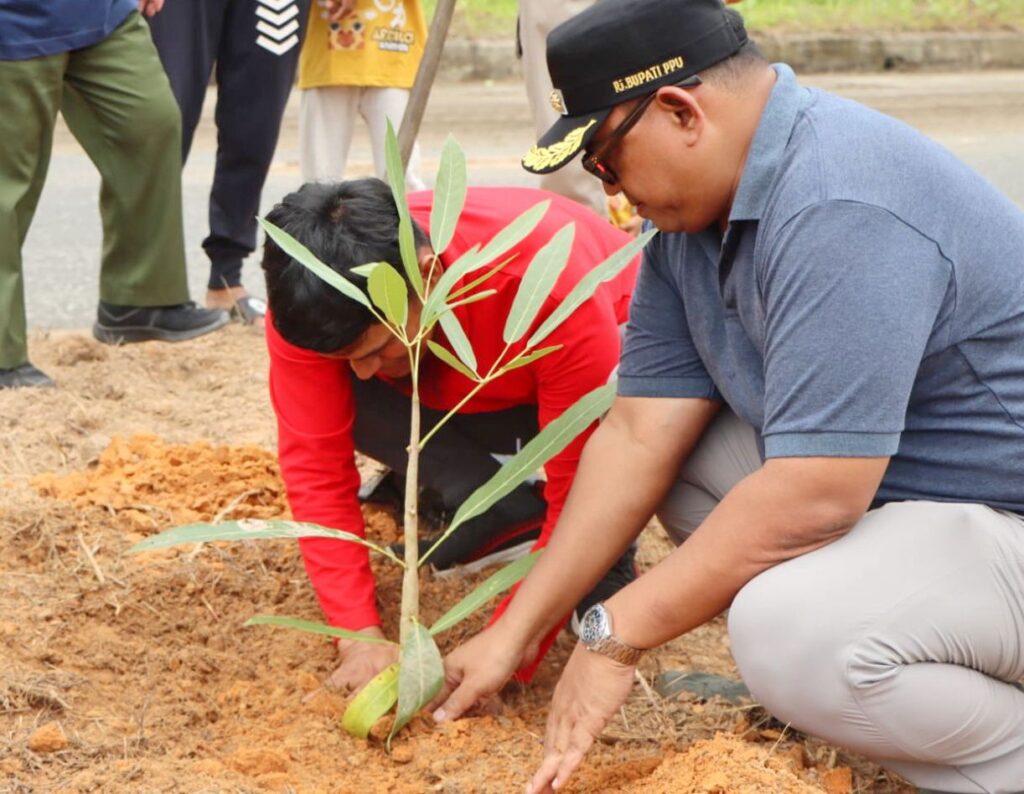 Pemkab PPU Luncurkan Program Beautifikasi Coastal Road untuk Pemulihan Lingkungan