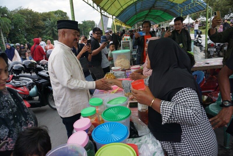 Bupati Kukar Hadirkan Lorong Pasar Ramadhan di Tenggarong untuk Dukung Ekonomi Warga