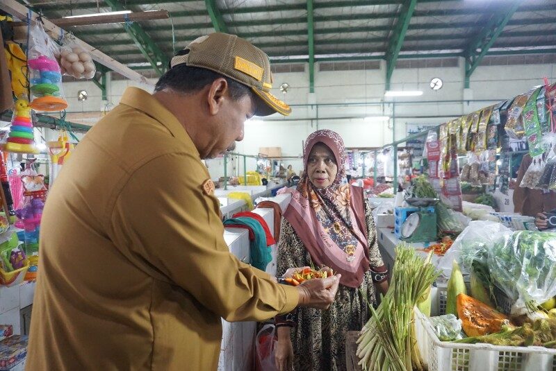 Sekda Pantau Monitoring Harga dan Ketersediaan Bahan Pokok