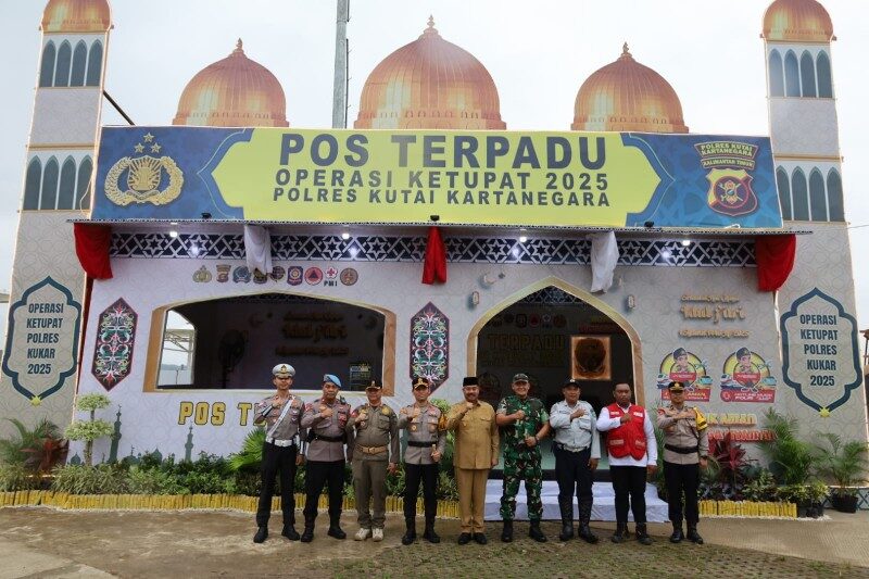 Polres Kukar Gelar Apel Operasi Ketupat Mahakam 2025