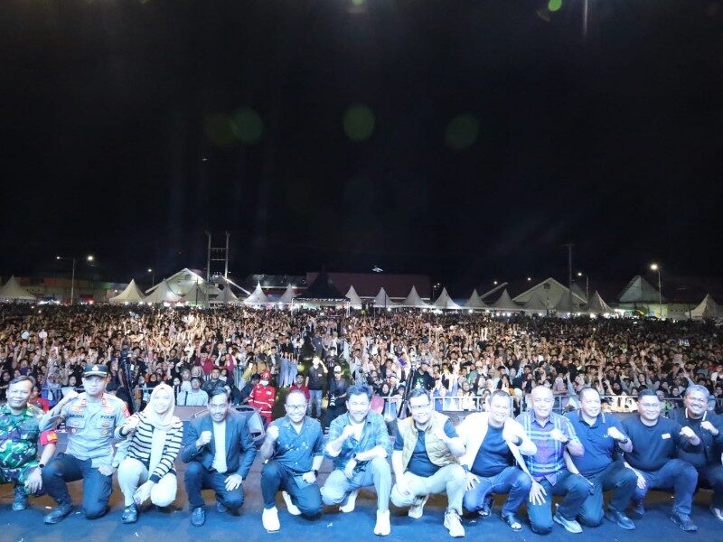 Pesta Laut Pesisir Berakhir dengan Semangat Budaya