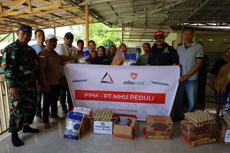 Bupati Berikan Dukungan Warga Terdampak Banjir Loa Kulu